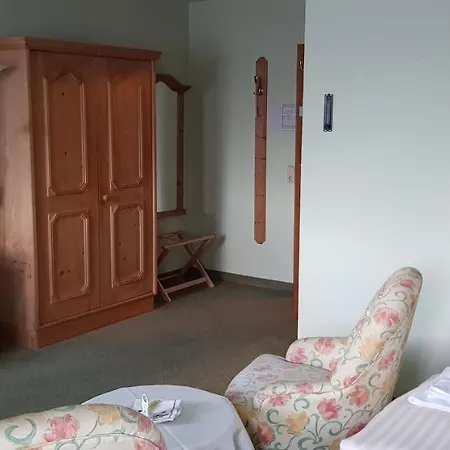 阿克岑古特霍因酒店 3*